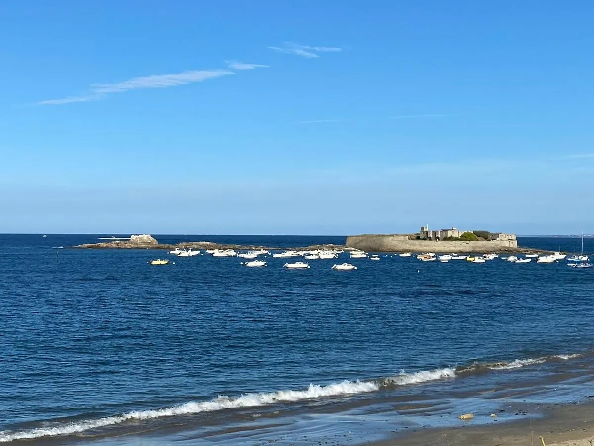 Studio 2 Personnes Superbe Vue Mer A 50M De La Plage Du Fort Bloque - Julian Ploemeur